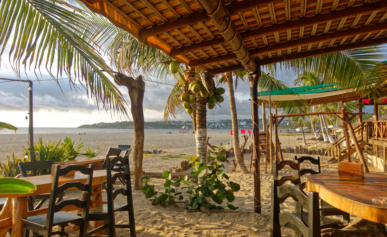 Digital Nomad Living in Puerto Escondido: A complete guide - Lez Travel ...